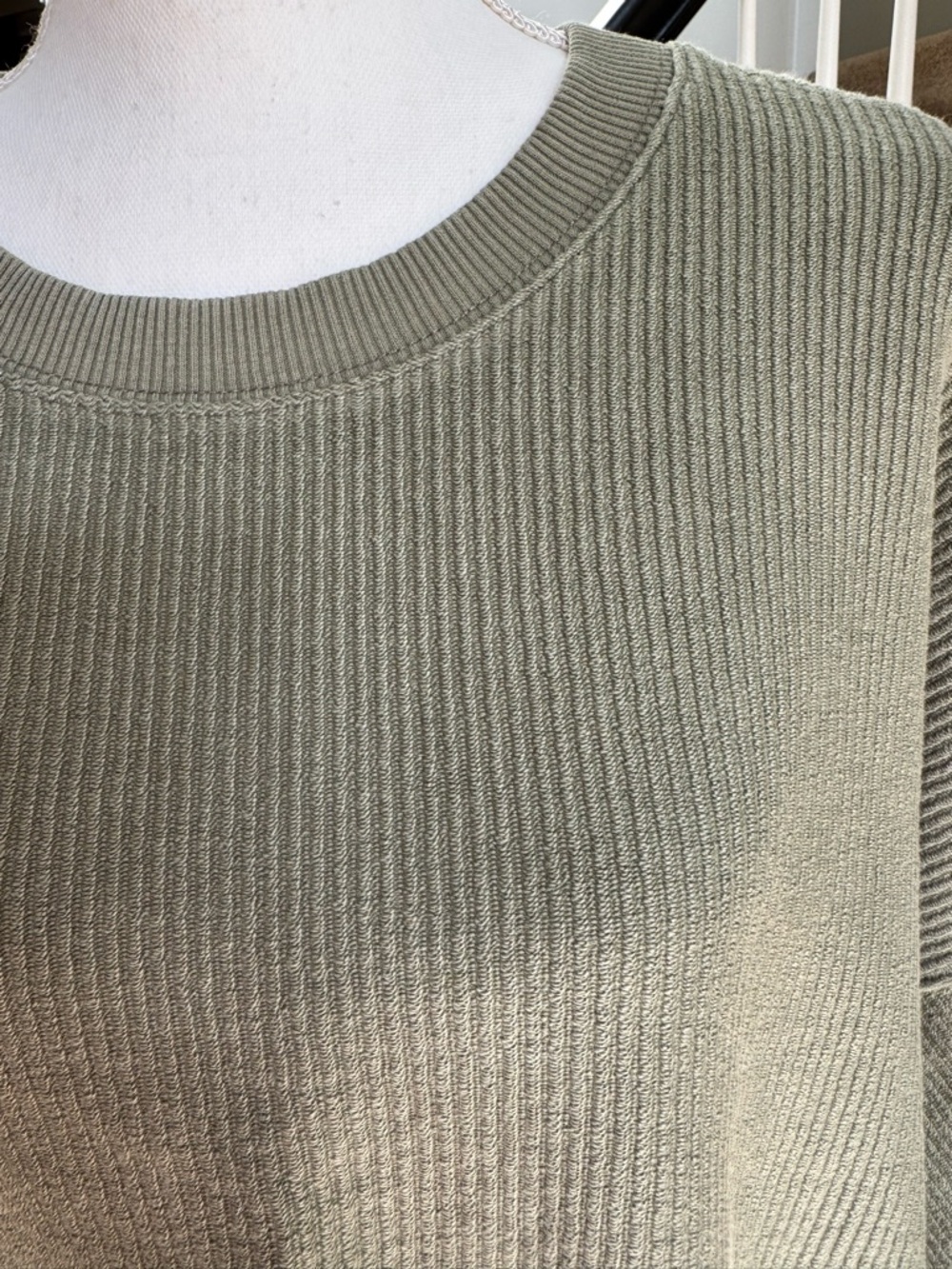 aerie Olive Ribbed Crewneck Sweater - Picture 3 of 6